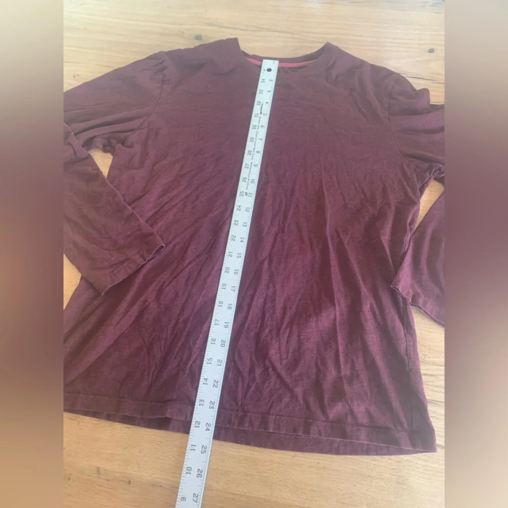 Banana Republic Fitted Crew Long Sleeve Tee Shirt men’s Burgundy Medium Preloved - Picture 6 of 8
